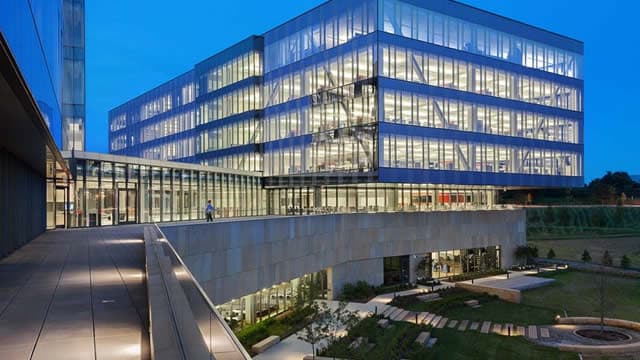 Why Is Ventas (VTR) Up 7.7% Since Last Earnings Report?