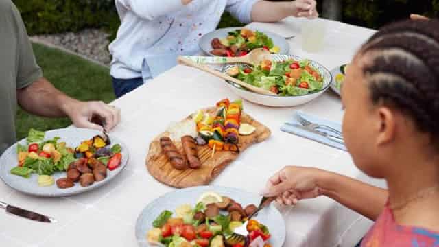 Beyond Meat withdraws annual forecasts as US faux meat demand slides