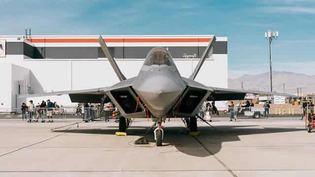 Lockheed Martin (LMT) Rises But Trails Market: What Investors Should Know