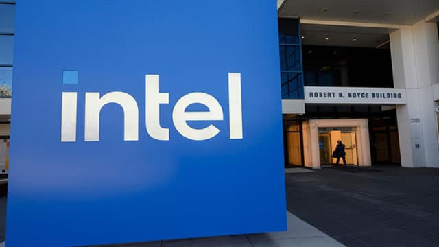 Intel Stock Pops As Analyst Sounds Alarm On Potential Apple Partnership