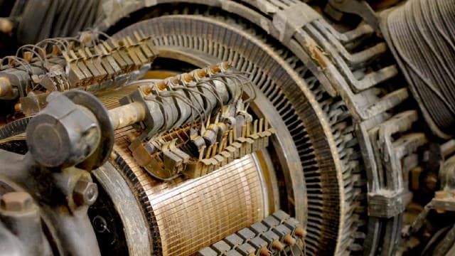 Fastenal: An Overlooked Industrial Gem to Unlock Decades of Steady Income