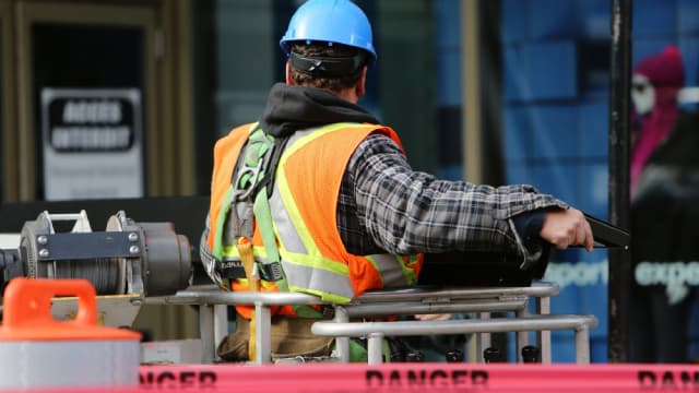Jacobs Secures Program Role in Pediatric Megaproject, Stock Up
