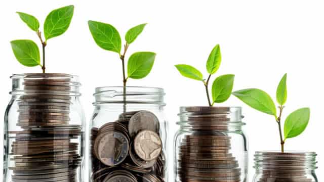 5 Monthly Dividend Stocks I'm Buying Now