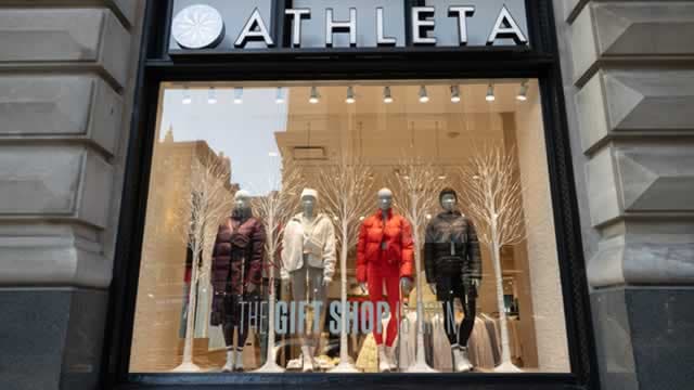 Can GAP's Brand Reinvigoration Playbook Drive Sustainable Growth?