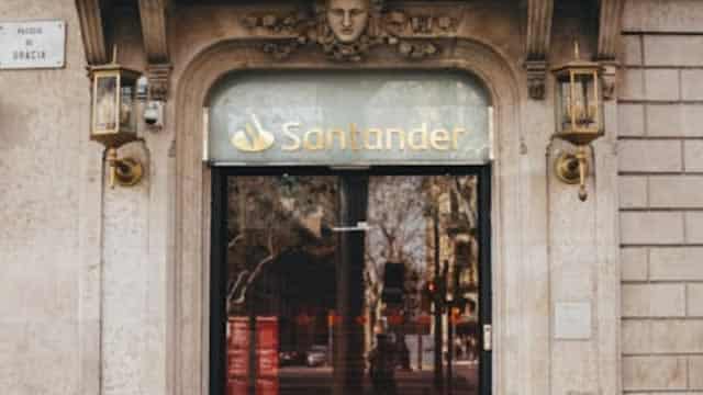 Santander Reportedly Considering Exit of UK Banking Market