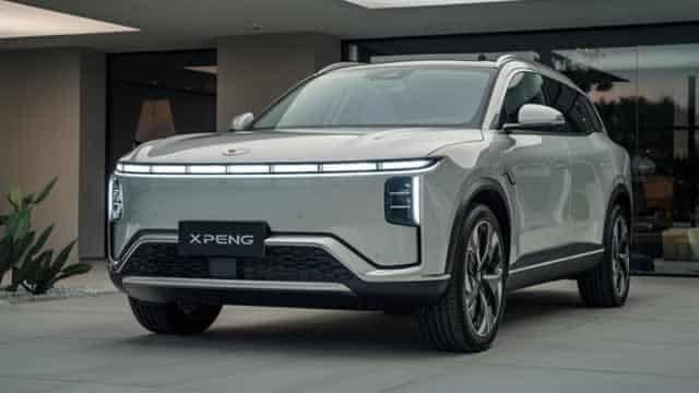 Xpeng's CEO says the auto industry will enter an 'elimination round' from 2025 to 2027