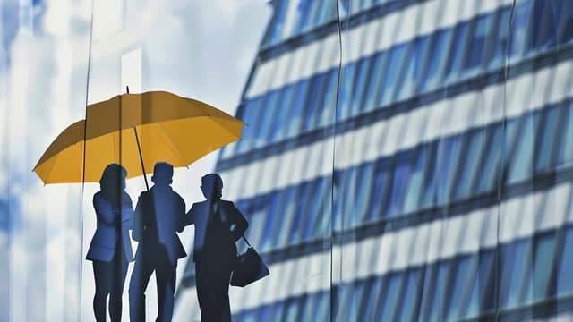 Is UNH's Hybrid Care Strategy Reshaping the Health System Playbook?