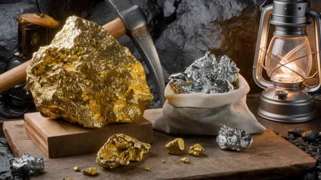 Gold will do well in 2025 but silver prices will do much better - AuAG Fund's Strand