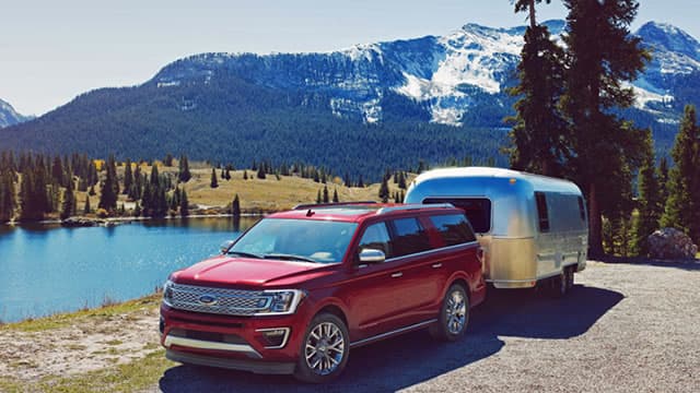 Ford (NYSE: F) Price Prediction and Forecast 2025-2030 (September 2025)
