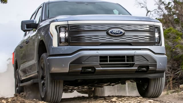 Ford temporarily cuts production at Kentucky truck plant after fire erupts at supplier