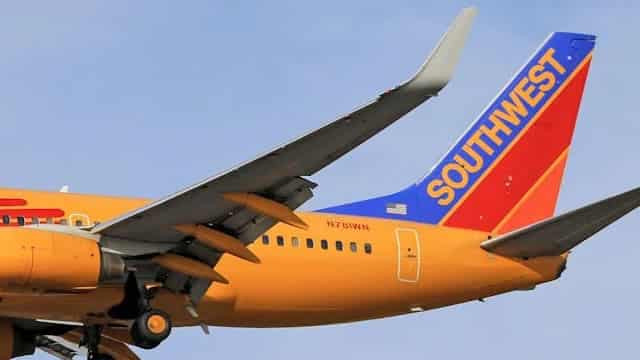 Southwest Airlines cuts 15% of corporate jobs