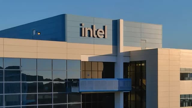 Intel's Crucial Panther Lake Chips Start Production