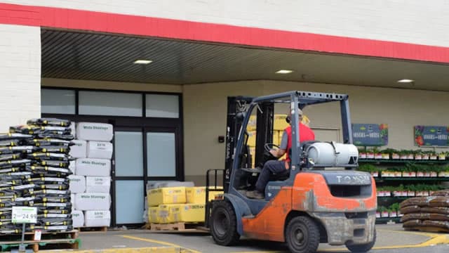 Cramer's Stop Trading: Tractor Supply