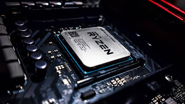 Advanced Micro Devices, Inc. (AMD) Is a Trending Stock: Facts to Know Before Betting on It