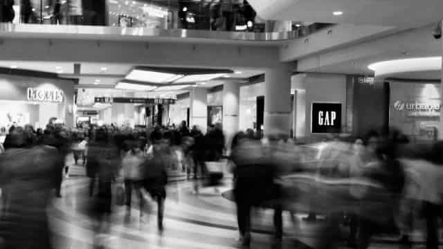 Are Investors Undervaluing The Gap (GAP) Right Now?