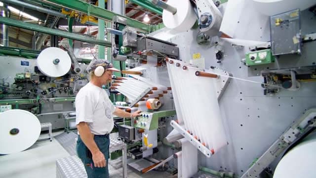 Mativ Holdings (MATV) Q3 Earnings and Revenues Surpass Estimates