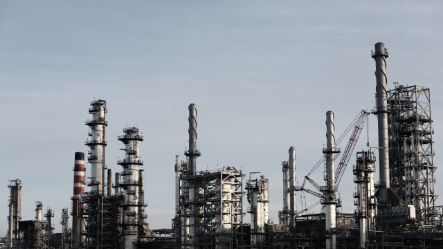 Are Investors Undervaluing Plains Group (PAGP) Right Now?