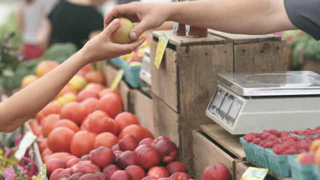 Sprouts Farmers (SFM) Surpasses Q1 Earnings and Revenue Estimates