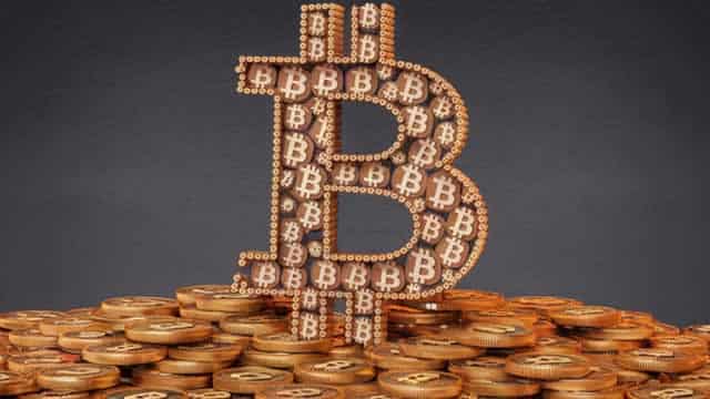 Crypto stocks pop on bitcoin rally