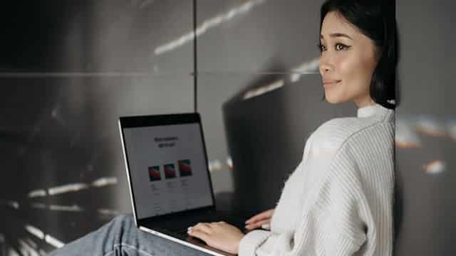 Retailer Temu's daily US users halve following end of 'de minimis' loophole