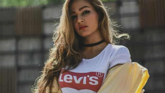 Levi Strauss (LEVI) Stock Declines While Market Improves: Some Information for Investors