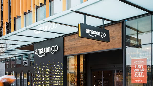 Amazon stock hits record, lights up ETFs