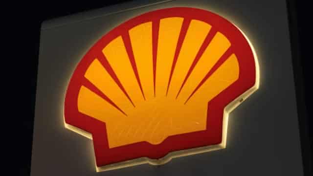 Shell (SHEL) Ascends While Market Falls: Some Facts to Note