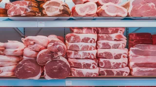 Smithfield Foods raises annual profit forecast as hog business recovers