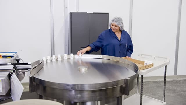 Amgen to sell cholesterol drug at 60% discount direct to US consumers