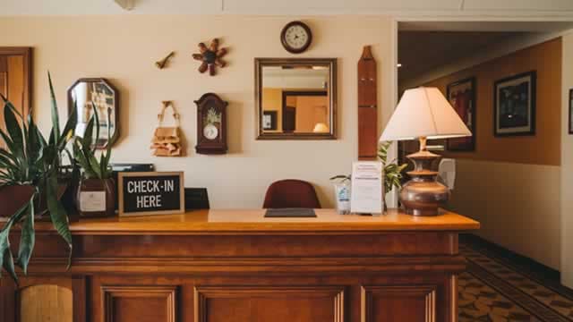 Is Expedia Group (EXPE) Outperforming Other Retail-Wholesale Stocks This Year?