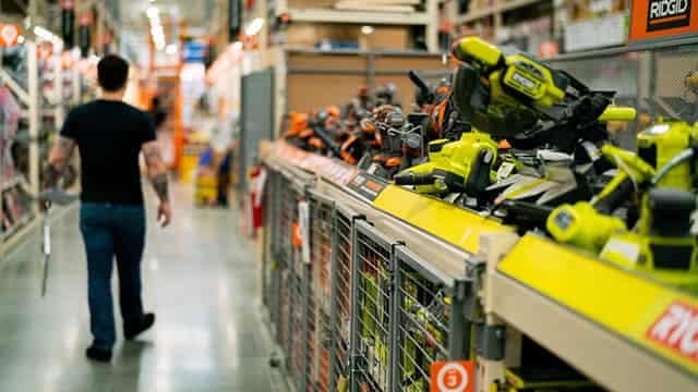 Why Home Depot Stock Is a Popular Holding Among These Top Dividend ETFs