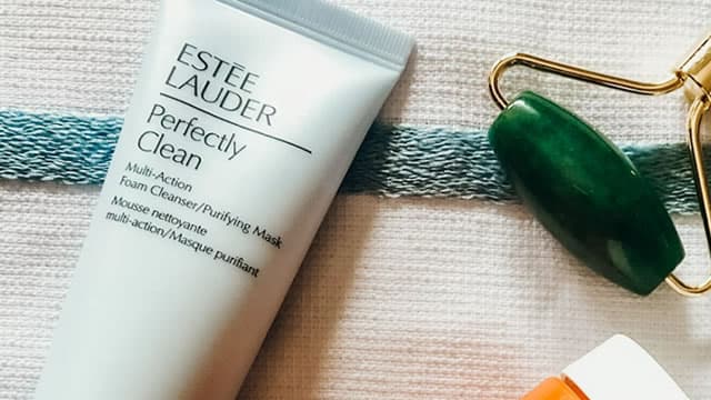 Estee Lauder Online Sales Hit 31%: Structural Shift in Beauty Retail?