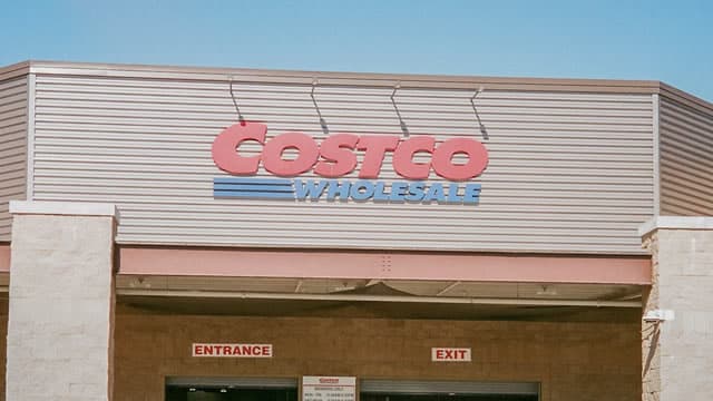 Lagging the Market This Year, Is Costco Stock a Buy?