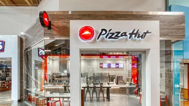 Yum Brands revenue misses as Pizza Hut's same-store sales fall 2%