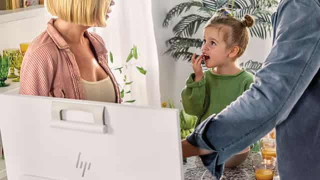 HP (HPQ) Stock Sinks As Market Gains: Here's Why