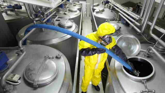 LyondellBasell (LYB) Q1 Earnings Miss Estimates
