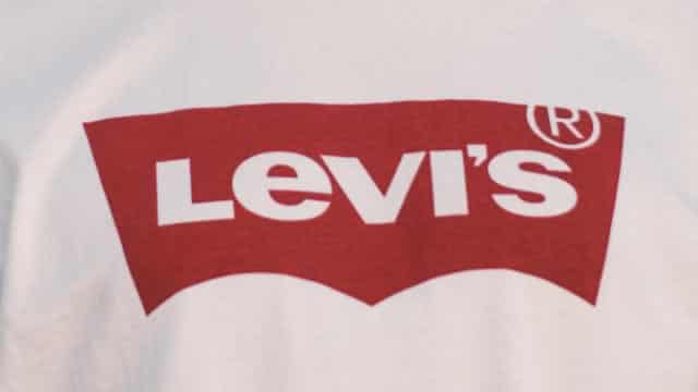 Levi Strauss (LEVI) Stock Declines While Market Improves: Some Information for Investors