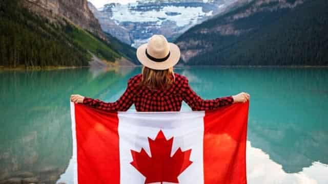 Trump announces 35% tariffs on Canada starting Aug. 1