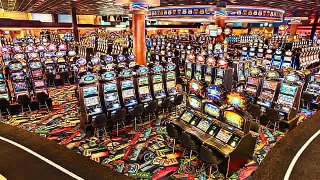 Unveiling Las Vegas Sands (LVS) Q1 Outlook: Wall Street Estimates for Key Metrics