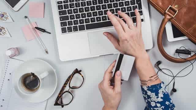 Oddity Tech (ODD) is a Great Momentum Stock: Should You Buy?
