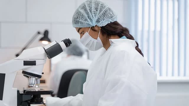 Healthcare industry can handle and absorb tariffs, says Mizuho's Jared Holz