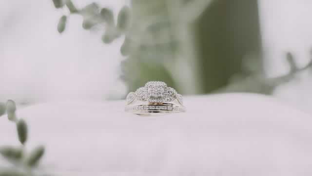 Taylor Swift and Tariffs Can Both Help Sell Diamonds
