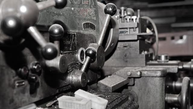 Applied Industrial Technologies (AIT) Q1 Earnings and Revenues Surpass Estimates