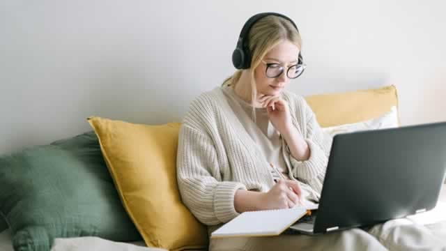 3 Communication Stocks Likely to Beat Industry Conundrums