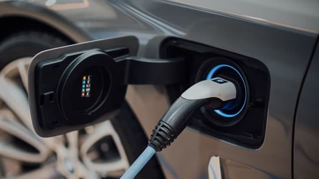 Record EV Sales Drive Auto Market Ahead of Credit End