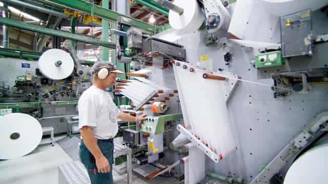 Mativ Holdings (MATV) Reports Q1 Loss, Tops Revenue Estimates