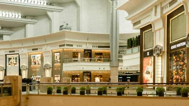 Luxury earnings: Former LVMH exec highlights 2 things differentiating the winners
