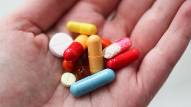 Trump pressures 17 pharma CEOs to cut US drug prices
