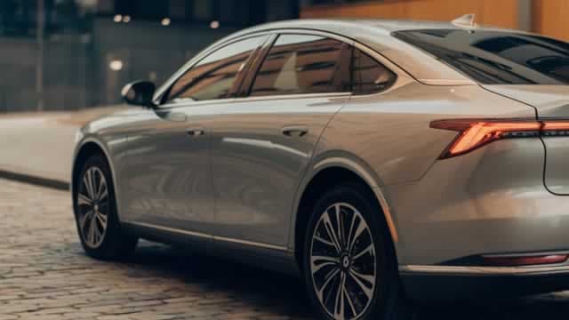 Investing in American Axle (AXL)? Don't Miss Assessing Its International Revenue Trends