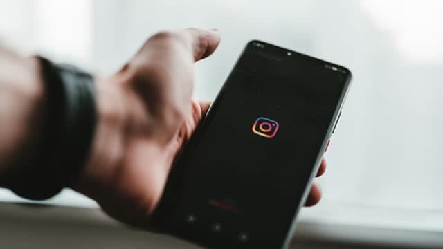 Should You Buy Meta Platforms Stock Before Oct. 29?